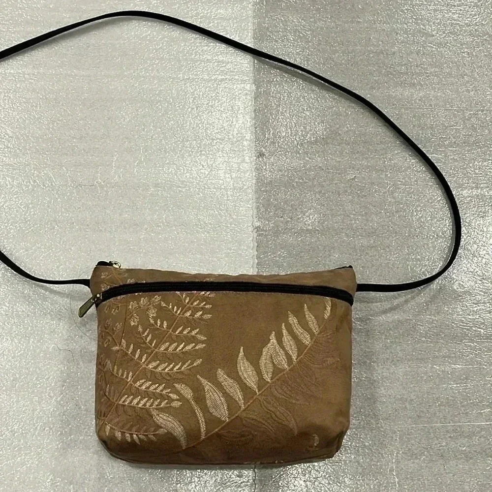 ❤️2/$30❤️Danny K  Crossbody Purse